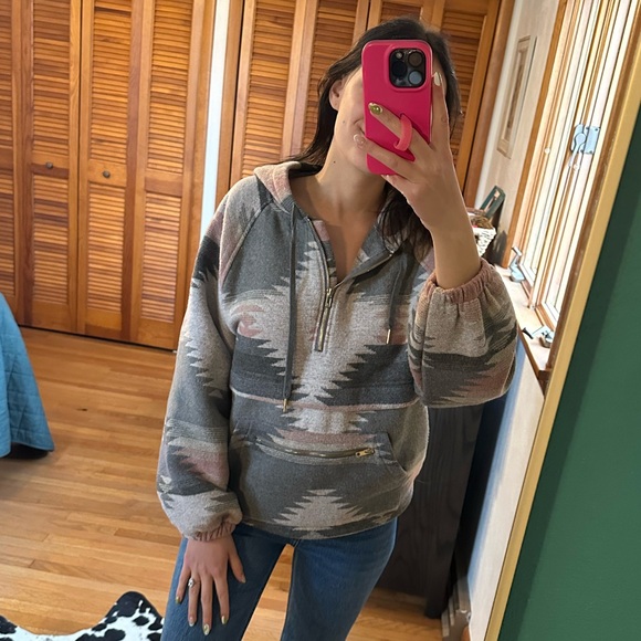 main strip | Aztec pattern quarter zip - Picture 4 of 4